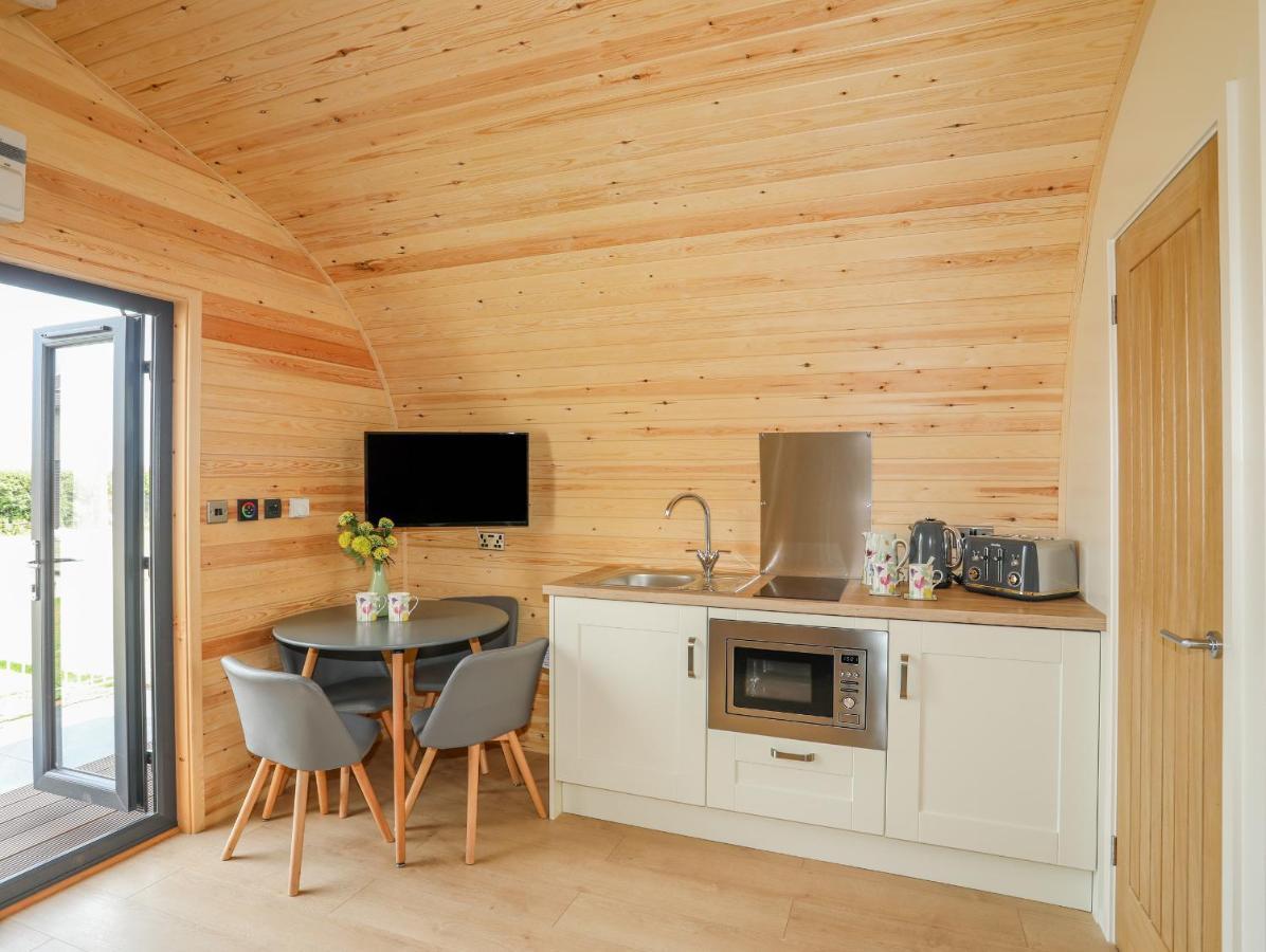 Caban Cariad Holyhead Exterior foto